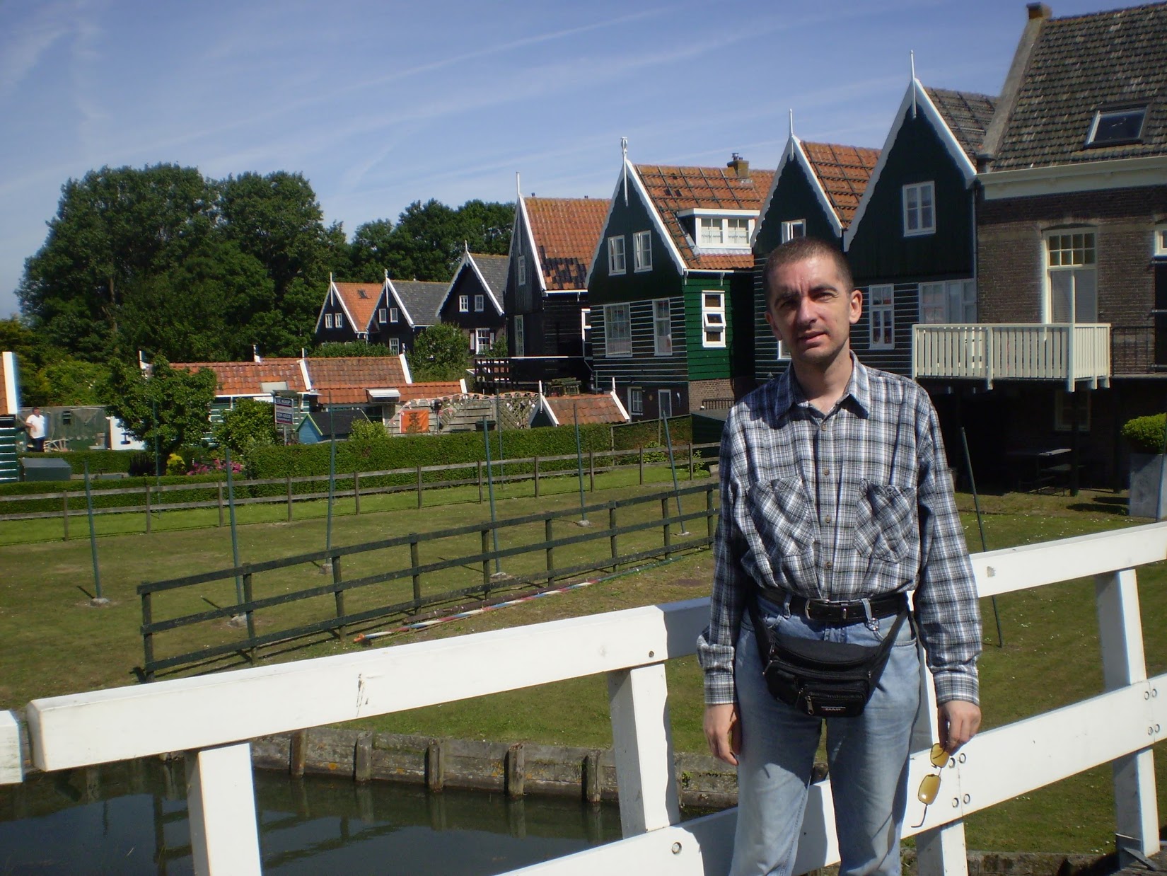 Day 2: 21.6.2010. / ponedeljak:  OK. FRANKFURTA-VOLENDAM-MARKEN-AMSTERDAM