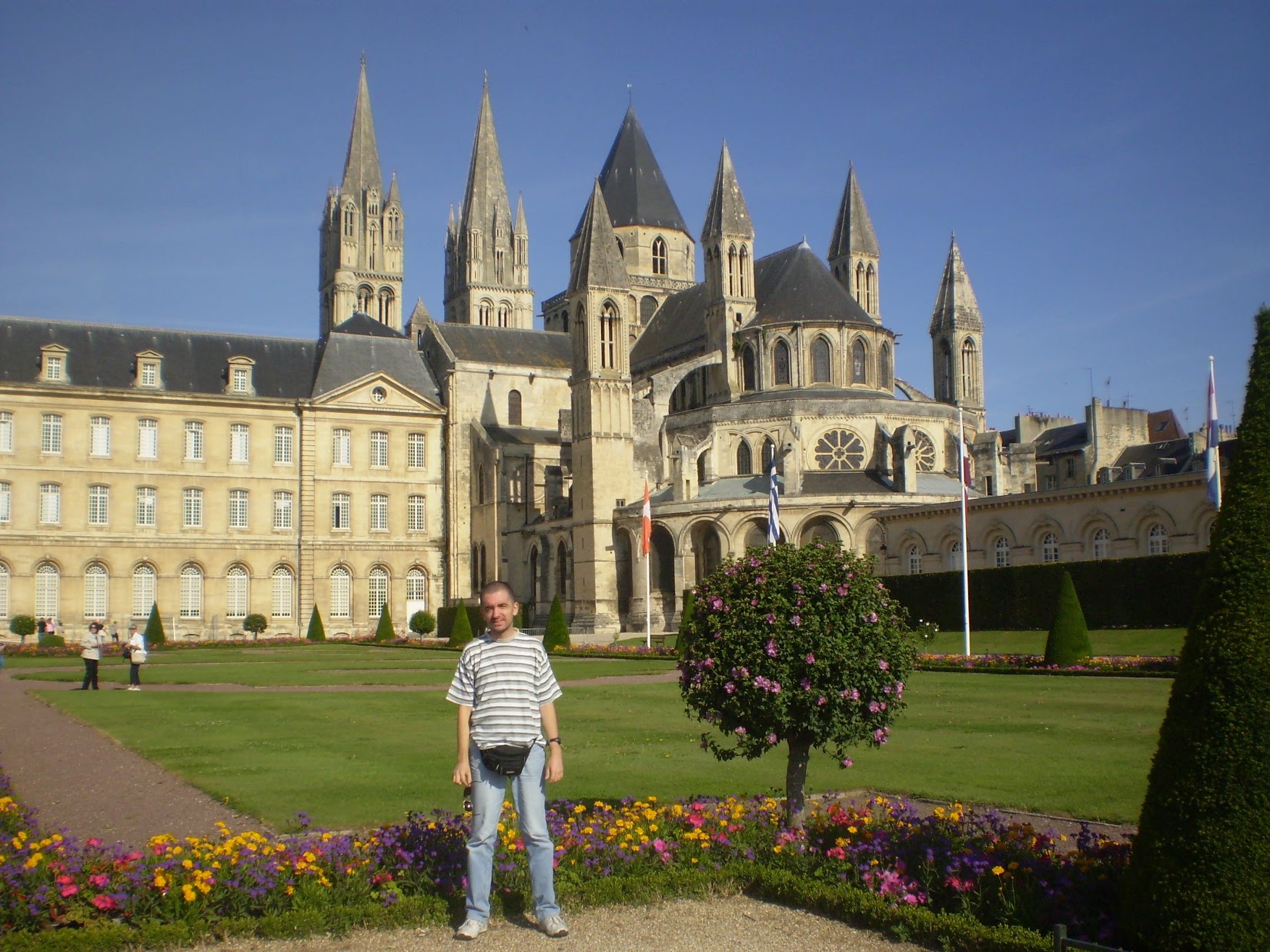 Day 3: 11.7.2011. / ponedjeljak:  ROUEN – CAEN – ARROMANCHES – PLAŽE ISKRCAVANJA – CHERBOURG – BROD