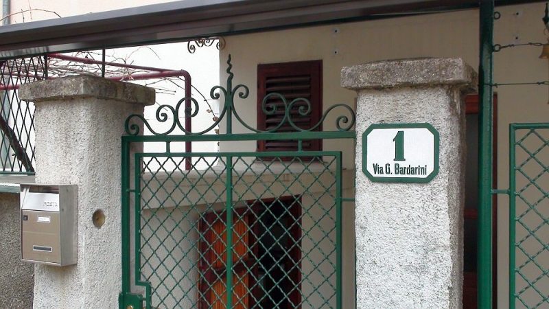 Numeri civici Chicche «vintage» di storia cittadina